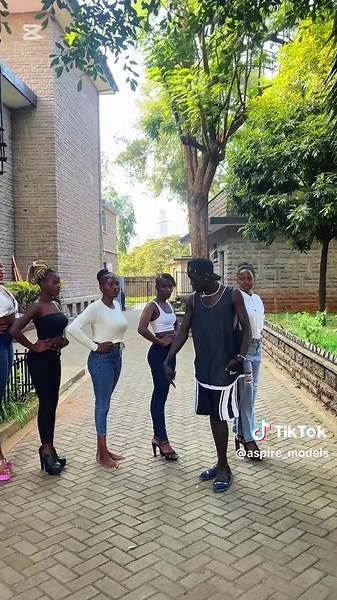 Join the Best Modeling Academy in Benoni Today