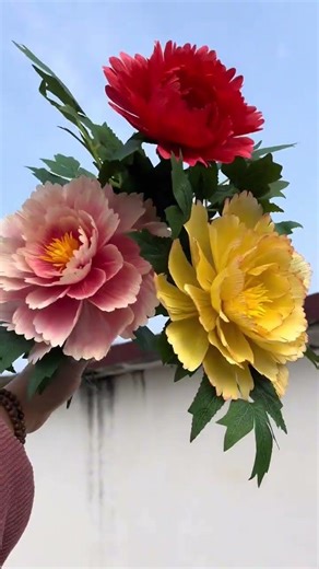 Crafting Corn Husk Flowers: A Beautiful DIY Transformation