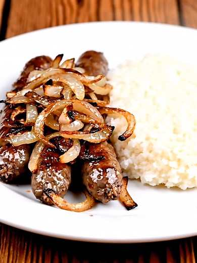 Quick and Delicious Boerewors & Onion Pan Recipe