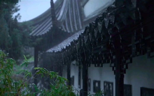 “烟雨入江南，山水如墨染”