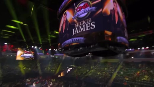 — Tara (Lisa Marie Varon) induce a Mickie James al TNA Hall Of Fame en #TNABoundForGlory, Clase 2025. Da un vistazo a la inducción completa: https://youtu.be/Uyat7G5AgGg?si=ulyqQp6b2u7Wew0f (Propiedad de TNA Wrestling) | TNA Knockouts - Fan Club