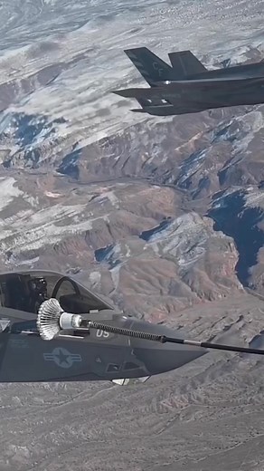 F-35B Lightning Il refueling RF2023. Close up of the EOTS Electro-Optical Targeting System #reels #fbreels #viral #trending #foryou #fy #shorts | Papayaho.cat