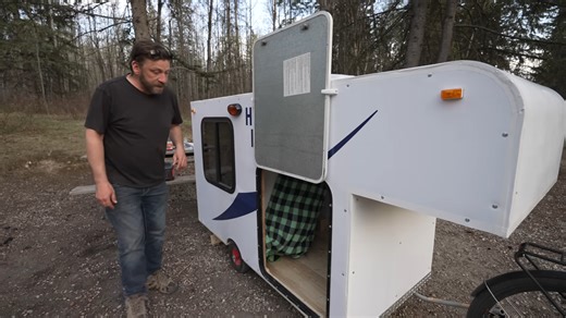 The simple DIY bike trailer that lets you camp anywhere