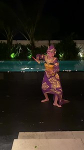 1K views · 54 reactions | Tari Cendrawasih, Bali is a Balinese dance which is performed by two females dancers and illustrates the mating rituals of the bird or paradise. | Sheena Robles Mansfield | Facebook