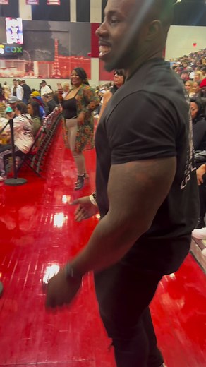 378K views · 6.1K reactions | I will cut up where ever there’s music #funny #dance #celebritygame #goodvibes #performance #happy | Biggroove | Facebook