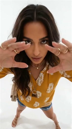 This boho top is my whole personality now