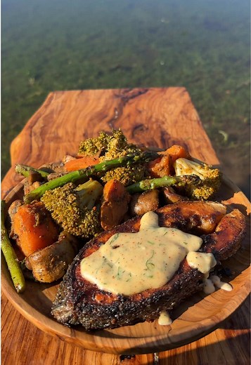 Pan-Seared Salmon with Roasted Vegetables Recipe