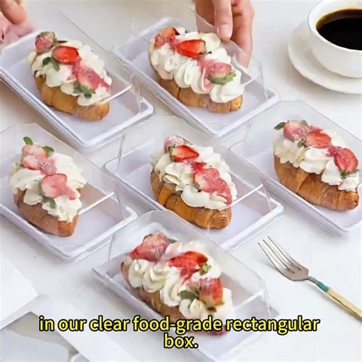 One Box Fits All – Rectangular Transparent Food Container for Croissants, Burgers & Sandwiches