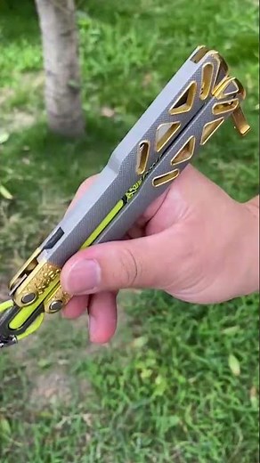 Octane Balisong Flipping Video
