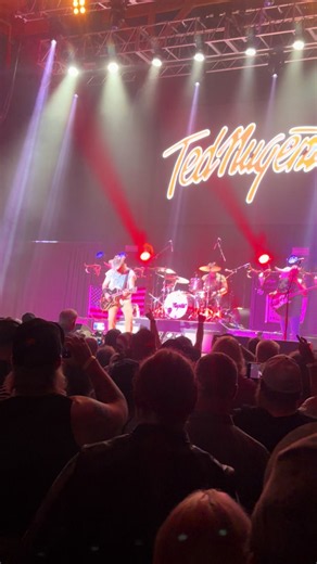 Ted Nugent performing “Cat Scratch Fever” at Penn’s Peak in Jim Thorpe, Pennsylvania on September 10, 2026. #TedNugent