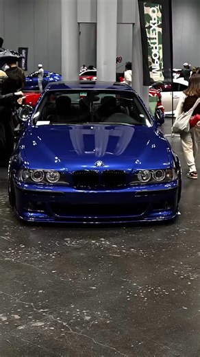 BMW_KING on Instagram: "The video captures a time-lapsé of an artist crafting a serene, traditional Chinese-style misty mountain landscape at sunset, but the final red brushstrokes accidentally depict a helicopter on the peak, injecting modern absurdity into the ancient motif. Posted by @bangetsih_ , who curates viral internet curiosities, the clip amassed 93,000 views and 34 replies in under a day, with Indonesian commenters overwhelmingly praising the underlying painting’s skill and beauty des