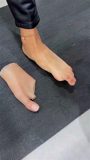 Realistic Silicone Prosthetic Foot with Toes | Ultra-LifeLike Artificial Limbs Technology | Best