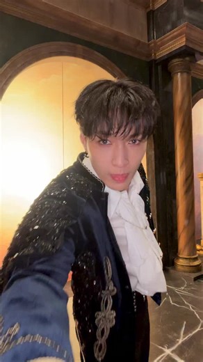 EXO Official on Instagram: "c-r-o-w-n🕺 #EXO #엑소 #weareoneEXO #Crown #REVERXE"