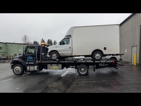 Ford E-350 Box Truck towed to IAA