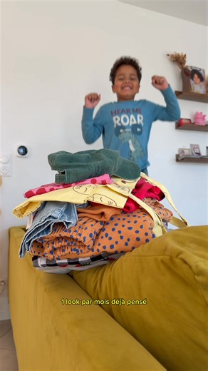 La charge mentale parentale vous pèse ? On a une solution ! Un abonnement mensuel à notre baluchon, pour recevoir tous les mois un look unisexe complet : Un haut + un bas + un accessoire pour seulement 36€ par mois | gaminetgamine | Facebook