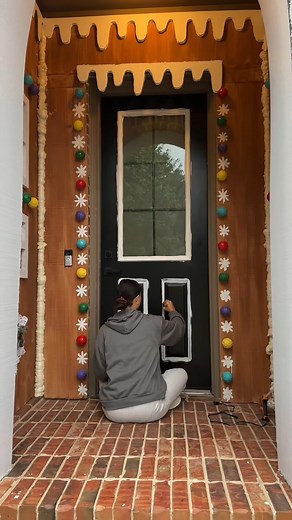 94K views · 2K reactions | Part two of my gingerbread porch! #christmasdecor #christmasdiy #christmasdecorations | Jazlynebaybee | Facebook