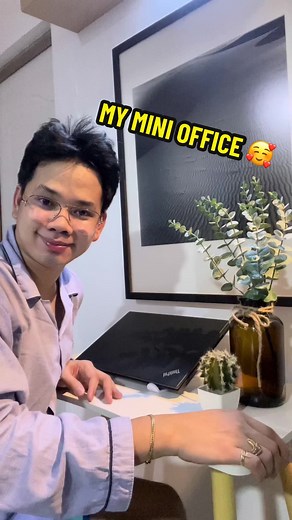 Mini Office Table Setup for 2025 Goals