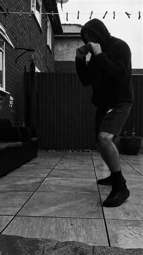 shadow boxing ( practicing ) #boxingtraining #shadowboxing #fitness #workout