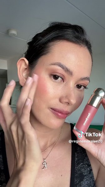 @Rare Beauty Worth vs Hope #rarebeauty #rarebeautybyselenagomez #softpinchblush #rarebeautyblush #rarebeautymakeup #worth #hope #rarebeautysoftpinchblush