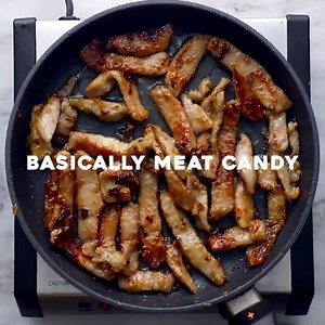 12K views · 92 reactions | A dinnertime favorite! Caramelized pork tacos with pineapple salsa AND sriracha mayo.   This quick dinner comes together in under 30 minutes and is SO GOOD. https://pyum.co/2YVf1HS | Pinch of Yum | Facebook