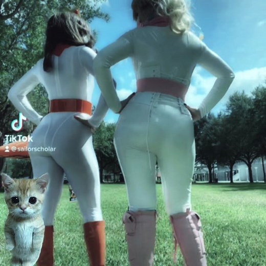 Super Mario Stop Motion Cosplay Tribute