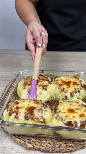 1M views · 7.5K reactions | The best meat and potatoes recipe I’ve ever tried! | Cheff's Kitchen | Facebook