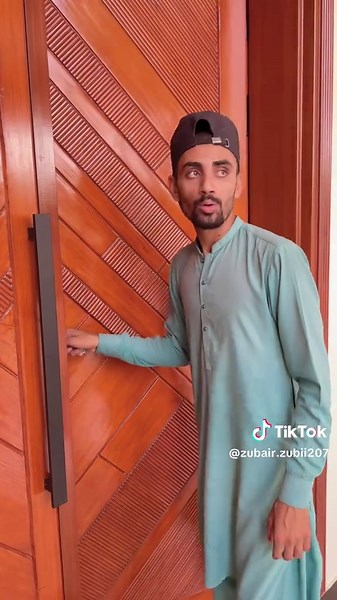 Ek Ent Se Ban Gaya Bangla - Part 1 Comedy