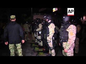 Media out in force as Ukraine's military practises defending govt building from attack