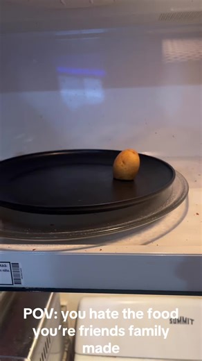 gooooogly (@poop_city5)’s video of food