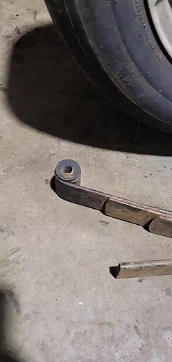 Lowered Suzuki Samurai Leaf Springs Modification