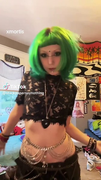 am i giving goth swamp witch or whatever. Who cares even