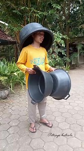 99 reactions · 56 comments | Emang kocak lu bang 藍藍 Remix with Hassan SuLe  #reels #komedi #hiburan #fyp #viral | Puticaya Hatuala | Facebook
