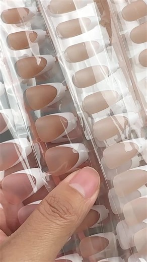 Nail Art Tutorial: Easy Tips and Techniques