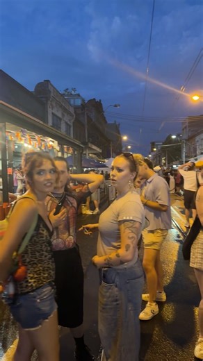 Funny Australian Accents and Greetings