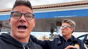 1st Amendment Auditor Baits Police Into Breaking The Law | The Breakdown