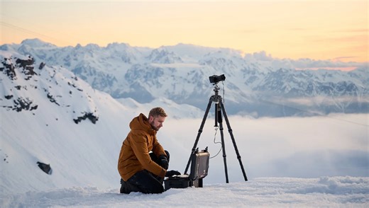 Are You Using the Wrong Tripod? Gitzo Traveler vs. Systematic Giant