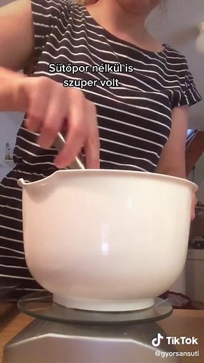 Egyszerű szilvás kevert süti recept #süti #magyartiktok #mutimitcsinálsz #szilva #sütés #balaton #recept #egyszerűrecept #mutimitsütsz