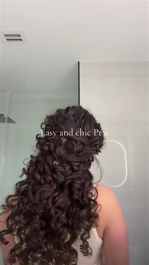 Chic Curly Hairstyles: Easy Tutorial
