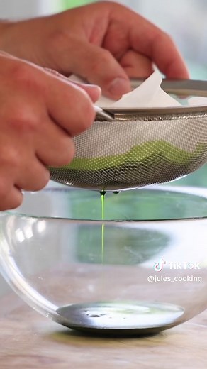 Delicious Fig Leaf Oil Recipe for Cooking Enthusiasts