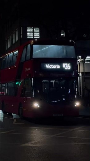 Route N26 at Trafalgar Square heading to Victoria