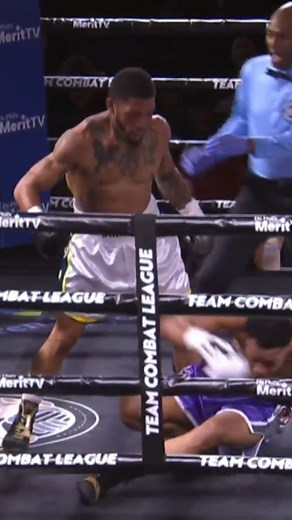 Cedeno landed a massive right that wobbled Johnson, only for Johnson to answer instantly with a thunderous shot of his own that sent the Dominican to the floor right before the bell. It was an unbelievable rally for the Nashville Smash. | Team Boxing League