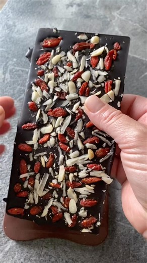 No Added Sugar Chocolate Caramel Bar | Easy And Healthy