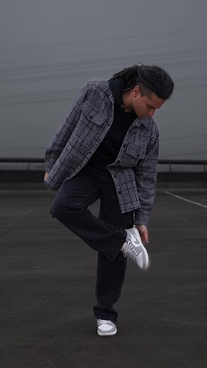 Mastering 3 Essential Poses for Stunning Photos