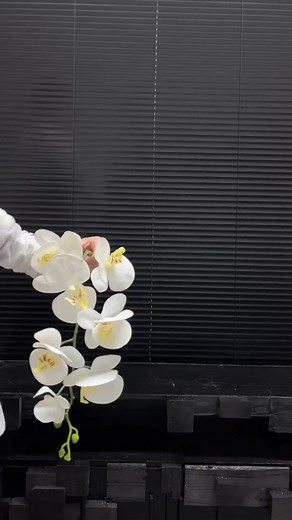 🌷Fresh Flower Bridal Bouquet Tutorial: Unleash Your Creativity!💐😍 #florist #flowerarrangement #floraldesign #floralsupplies #weddingbouquet #bridalbouquet #bridalflowers | FloralSupplies.com