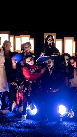 Chorégraphie Halloween team Shine Danseurs - @marion_chappotteau - @hydoriaa_ftn - @lilian_drlt_ - @ele_dbs - @chandryl - @helene_eneleh - @elodelia_ - @l_nln_65 Photographes et vidéastes - @lolabchl - @officiel_chinzou - @antoine #halloween #shines #teamshine #salsateams | Chandryl Paterne Tony