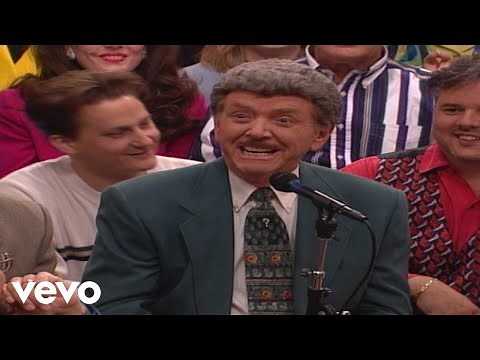 Bill & Gloria Gaither - He Keeps Me Singing [Live] ft. Jake Hess