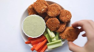 68K views · 169 reactions | RECIPE W/ MEASUREMENTS: https://www.simplyquinoa.com/vegan-buffalo-quinoa-bites-ranch/ These simple VEGAN buffalo quinoa bites are a quick and healthy appetizer or snack, and are perfect for parties! Served with a creamy ranch dipping too! | Simply Quinoa | Facebook