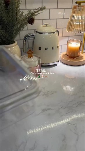 @nan__stilvoll on Instagram: "Temu Storage & Organisations Solutions ✨ Organise Christmas Snack Box ❄️🍭🍫⛄️🤍 Link in bio or 🔎 my code [acd106527] on the Temu app to access a 100€ coupon bundle and an extra exclusive discount (for new app users). 💗 ✨🎅🏻🎄TEMU ITEM’S CODE 🎅🏻🎄✨ ➖➖➖➖➖➖➖➖➖➖➖➖ CODE ID 🔎 RA9686544 (6.60€) 8-Compartment Refrigerator Storage Box with Lid and Handles - BPA-Free Food-Grade Plastic, Leakproof, Dishwasher/Microwave Safe Divided Tray. Enjoy free shipping on items shi