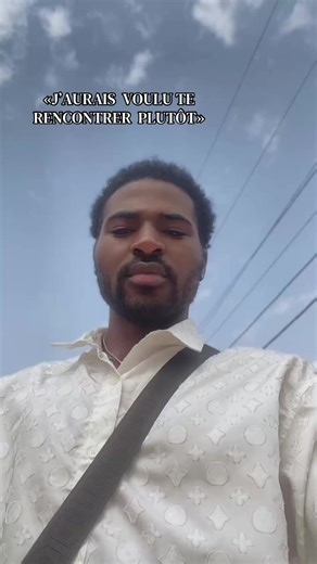 Sexy et nerveux 😤. On va se blesser ici😭💔