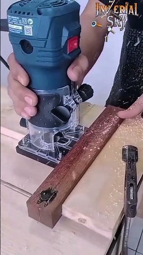 How Compact Palm Routers Cut Hinge Recesses & Clean Wood Grooves!